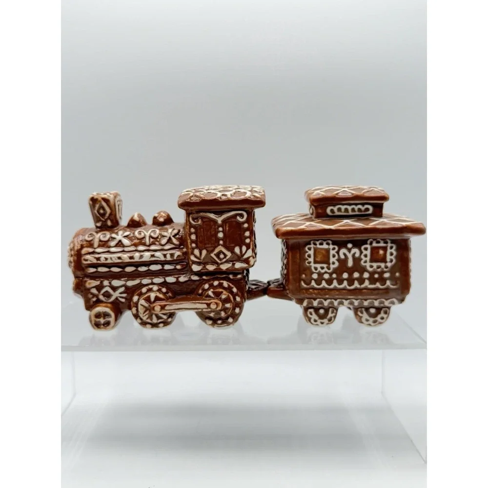 Pottery Barn Retired Gingerbread Stoneware Train Salt & Pepper Shakers Set of 2